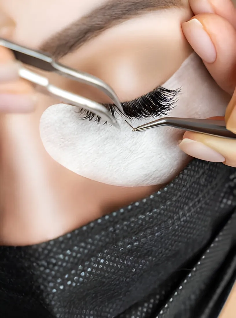 Eyelash Extensions – Infills